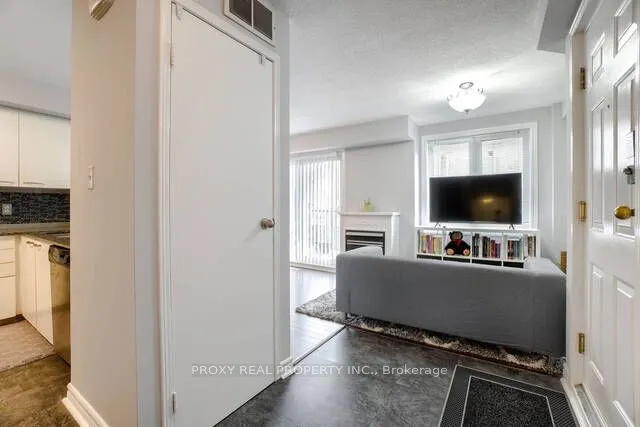 75 Weldrick Road E, #829