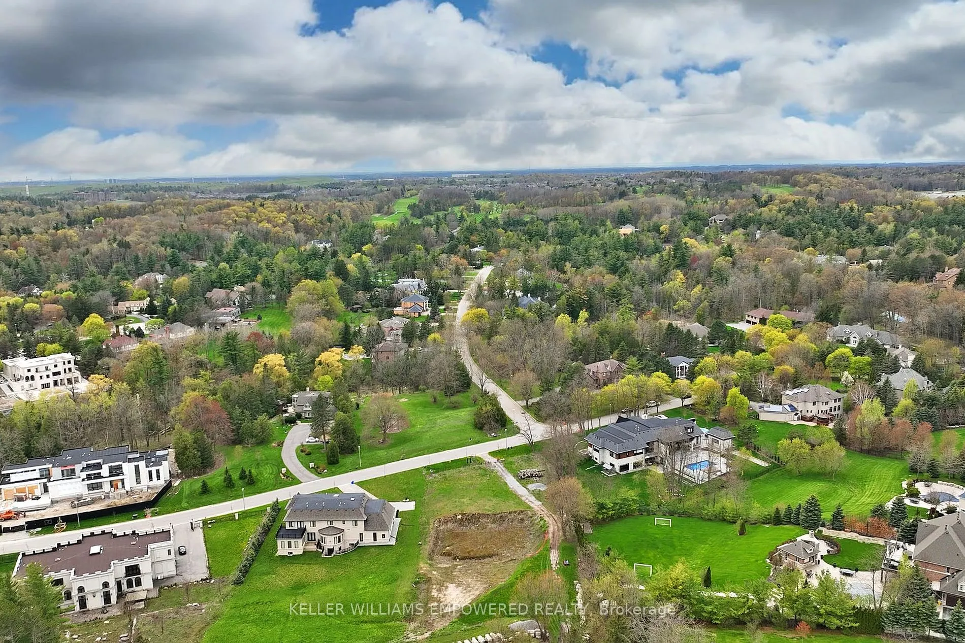 15 Honey Locust Court