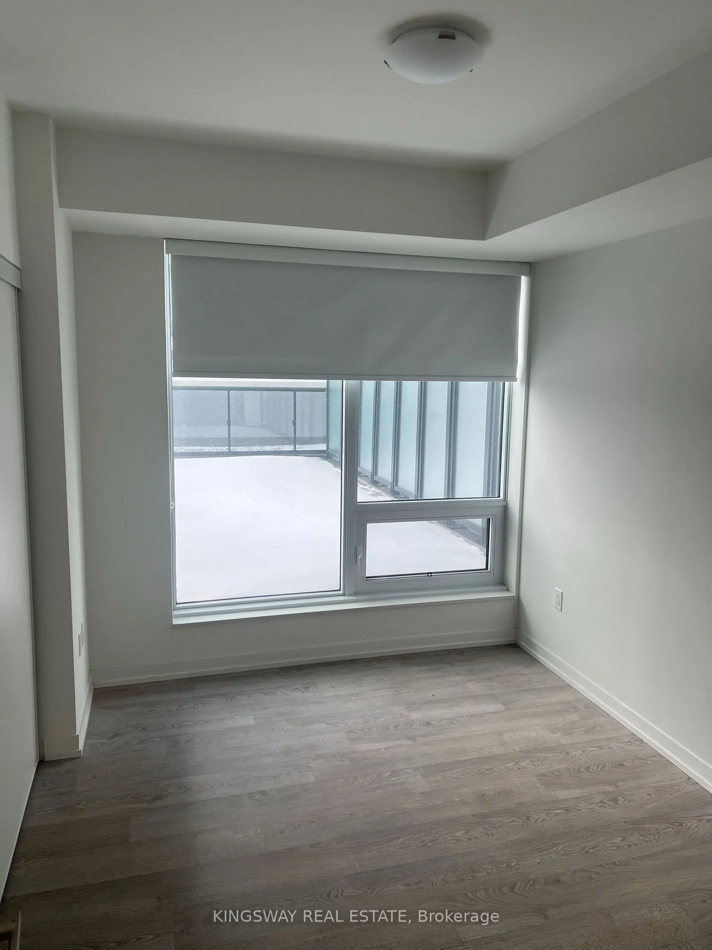 8868 Yonge St, #521E