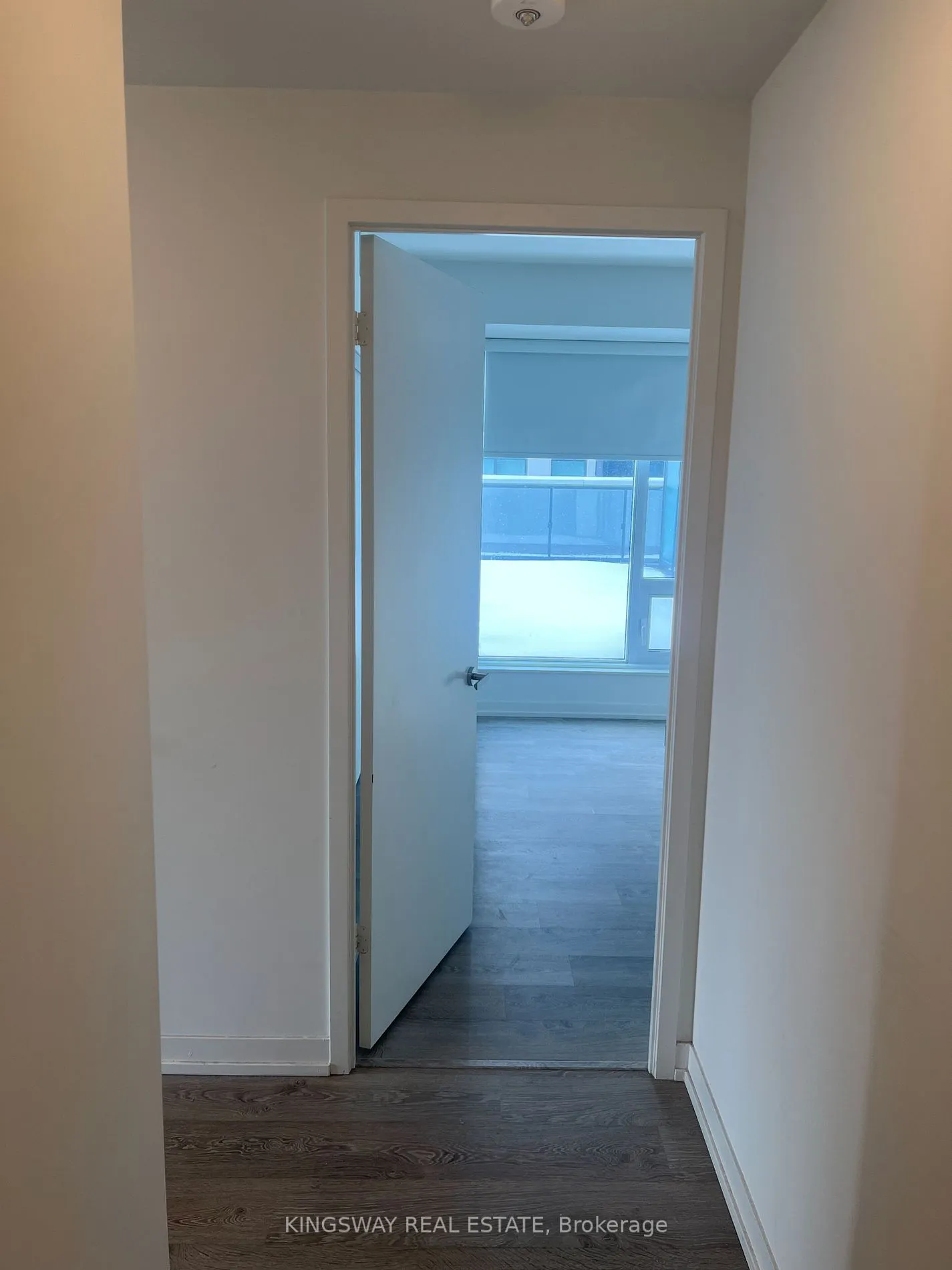 8868 Yonge St, #521E