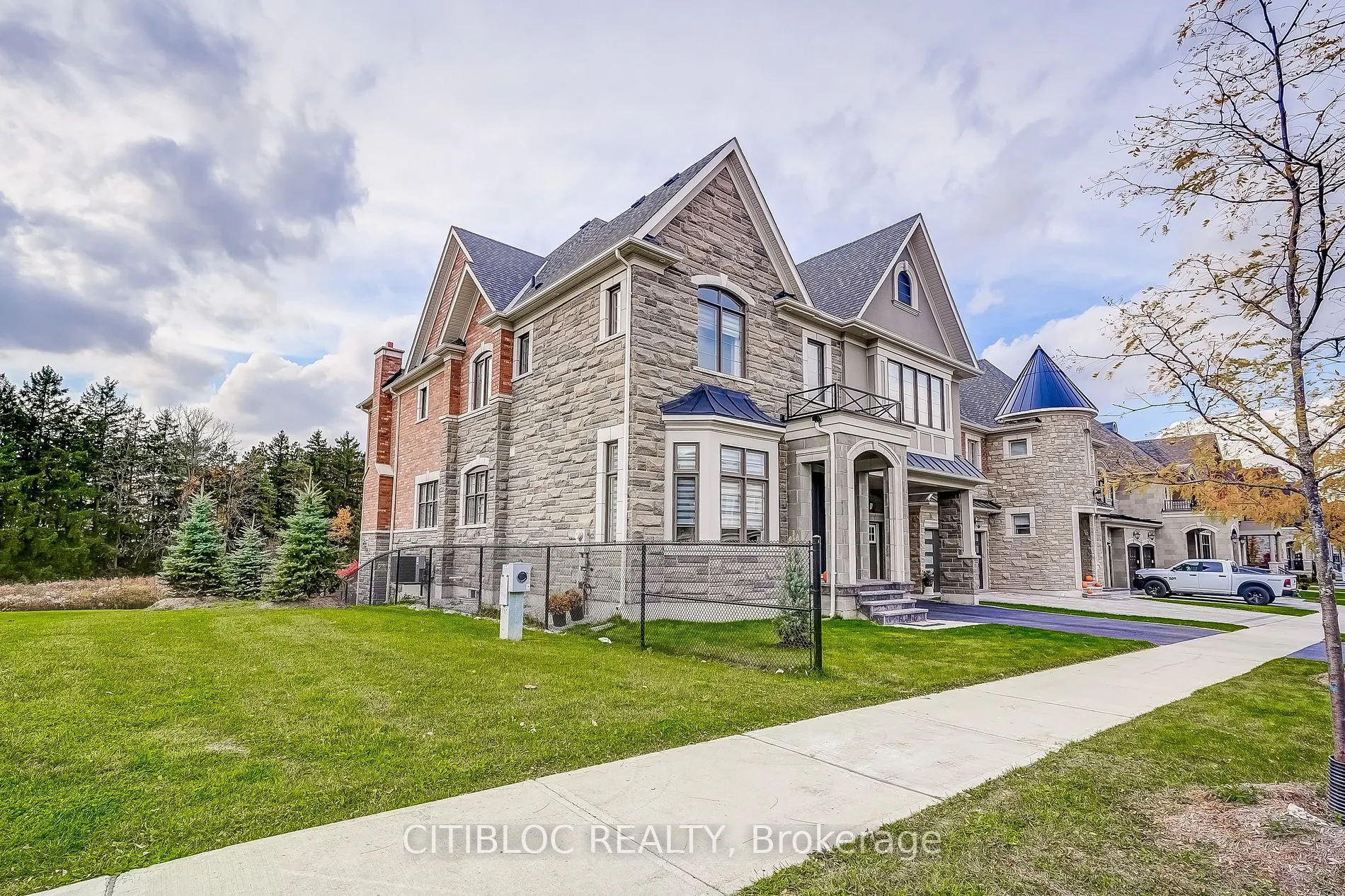157 Klein Mills Rd