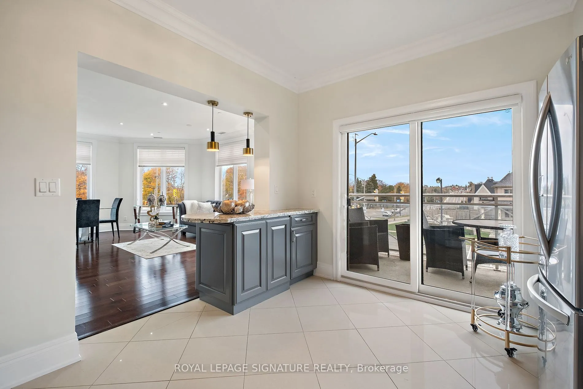 80 Burns Blvd, #204