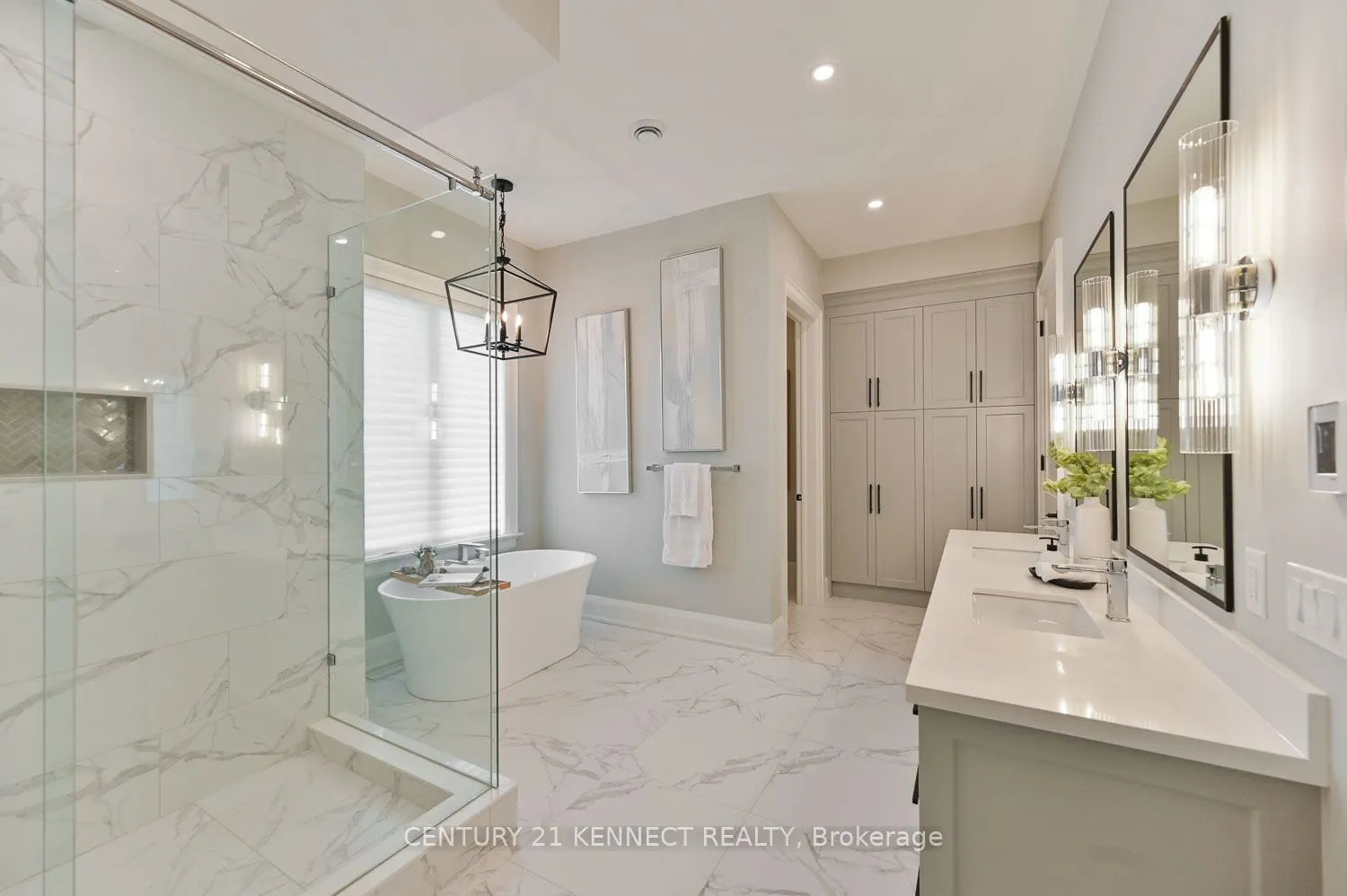 6453 Aurora Rd