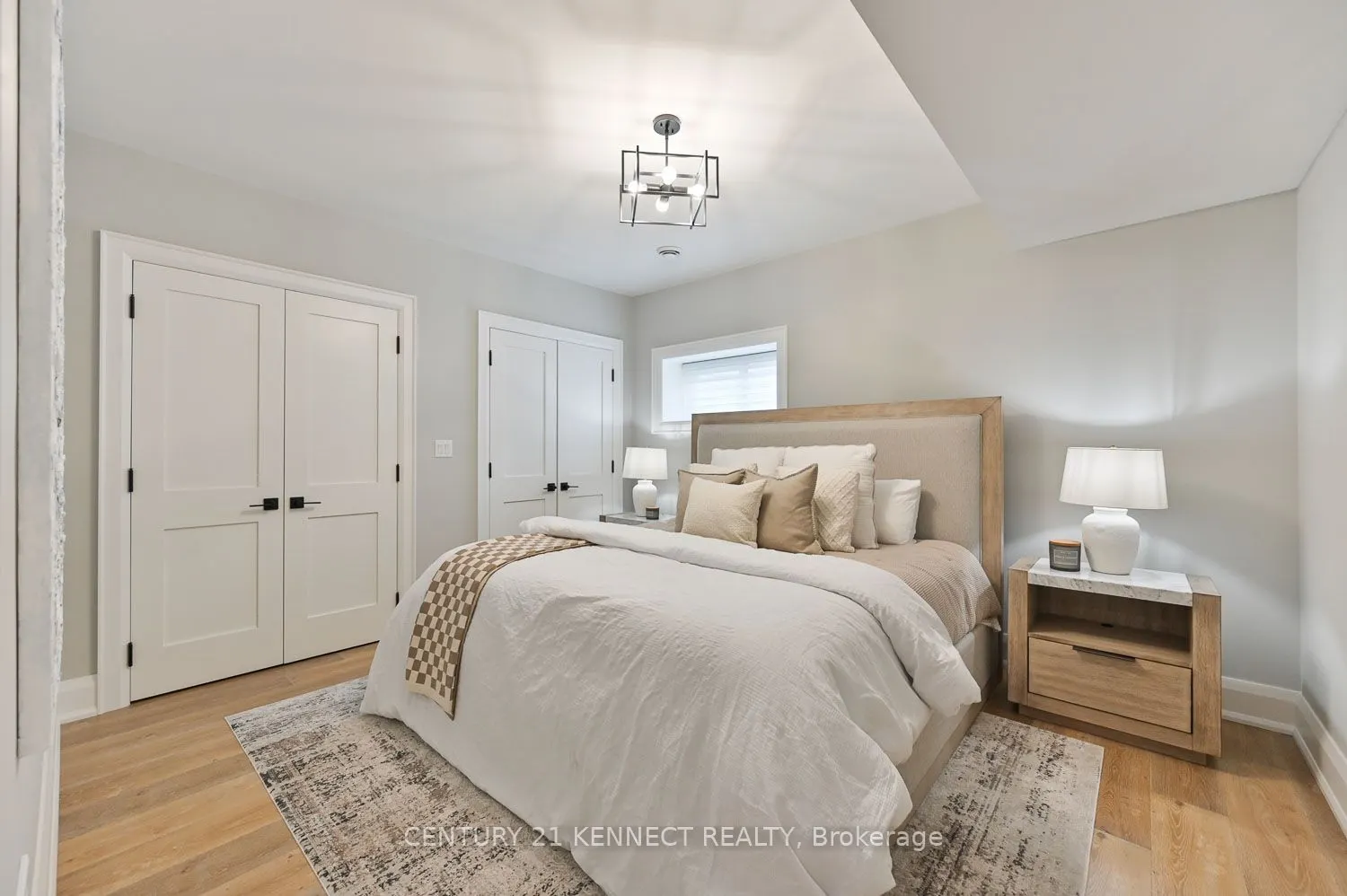 6453 Aurora Rd