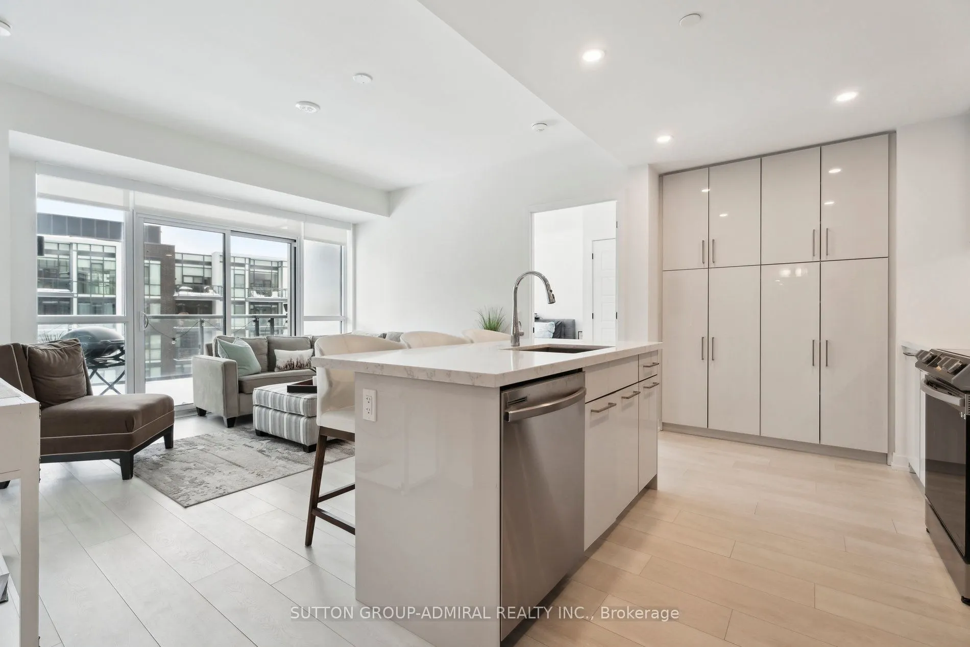 415 Sea Ray Avenue, #328