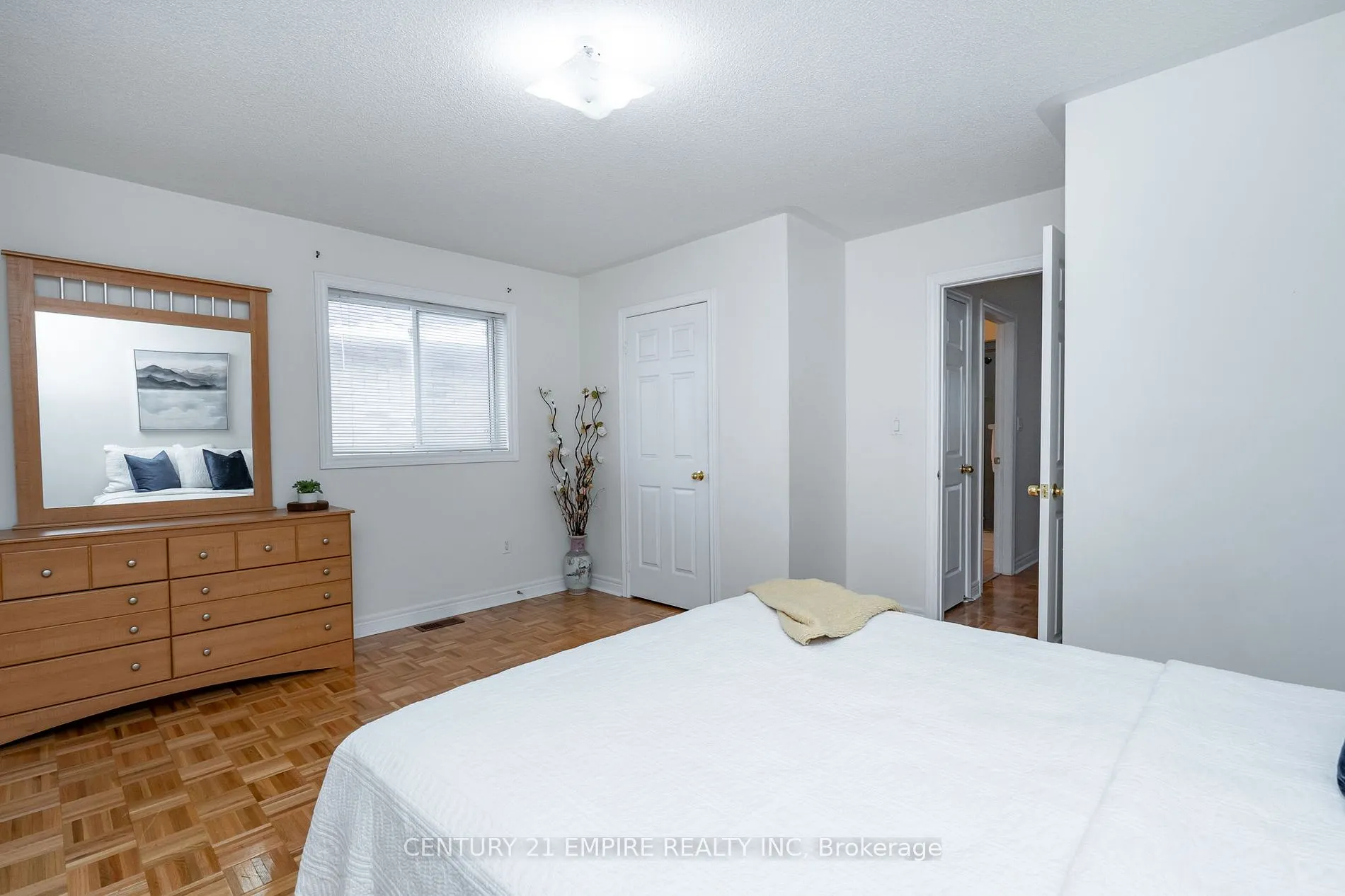 116 Villa Royale Ave