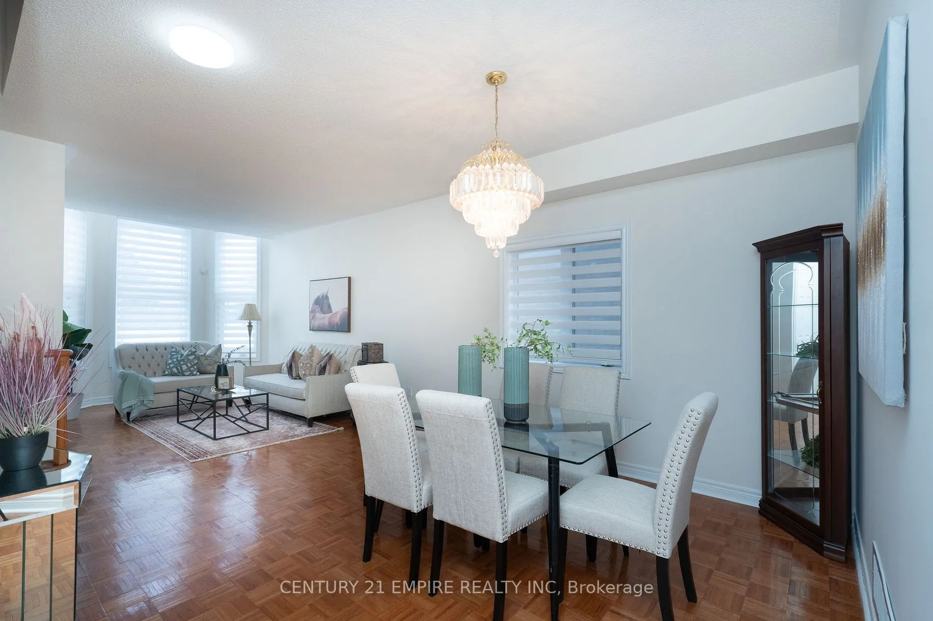 116 Villa Royale Ave
