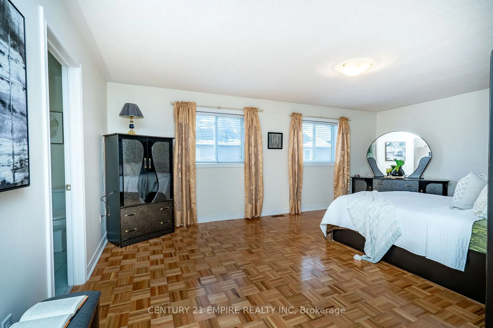 116 Villa Royale Ave