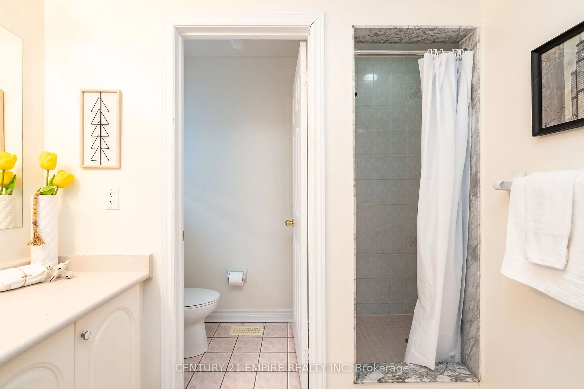 116 Villa Royale Ave