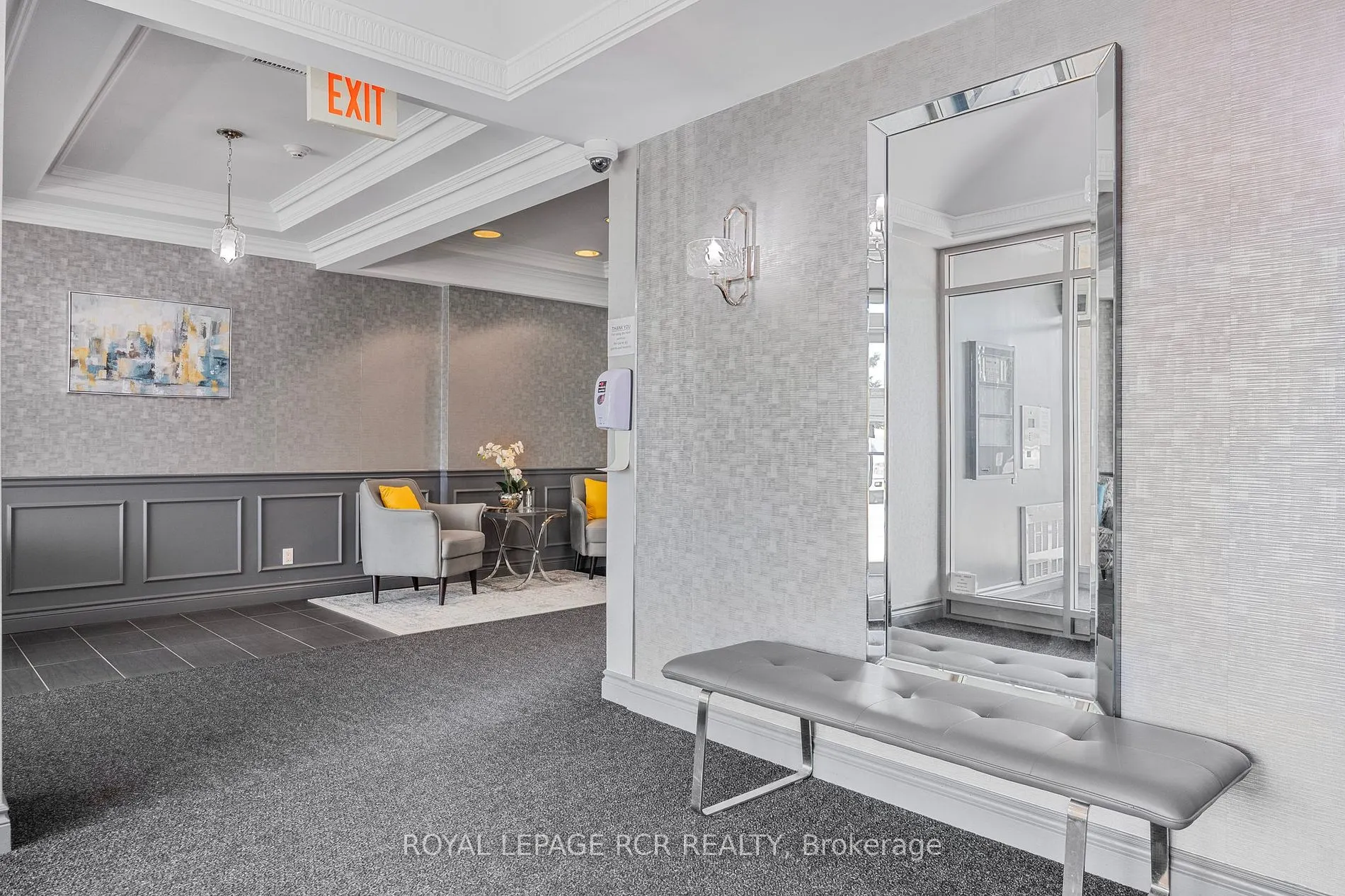 4 Briar Hill Heights, #205