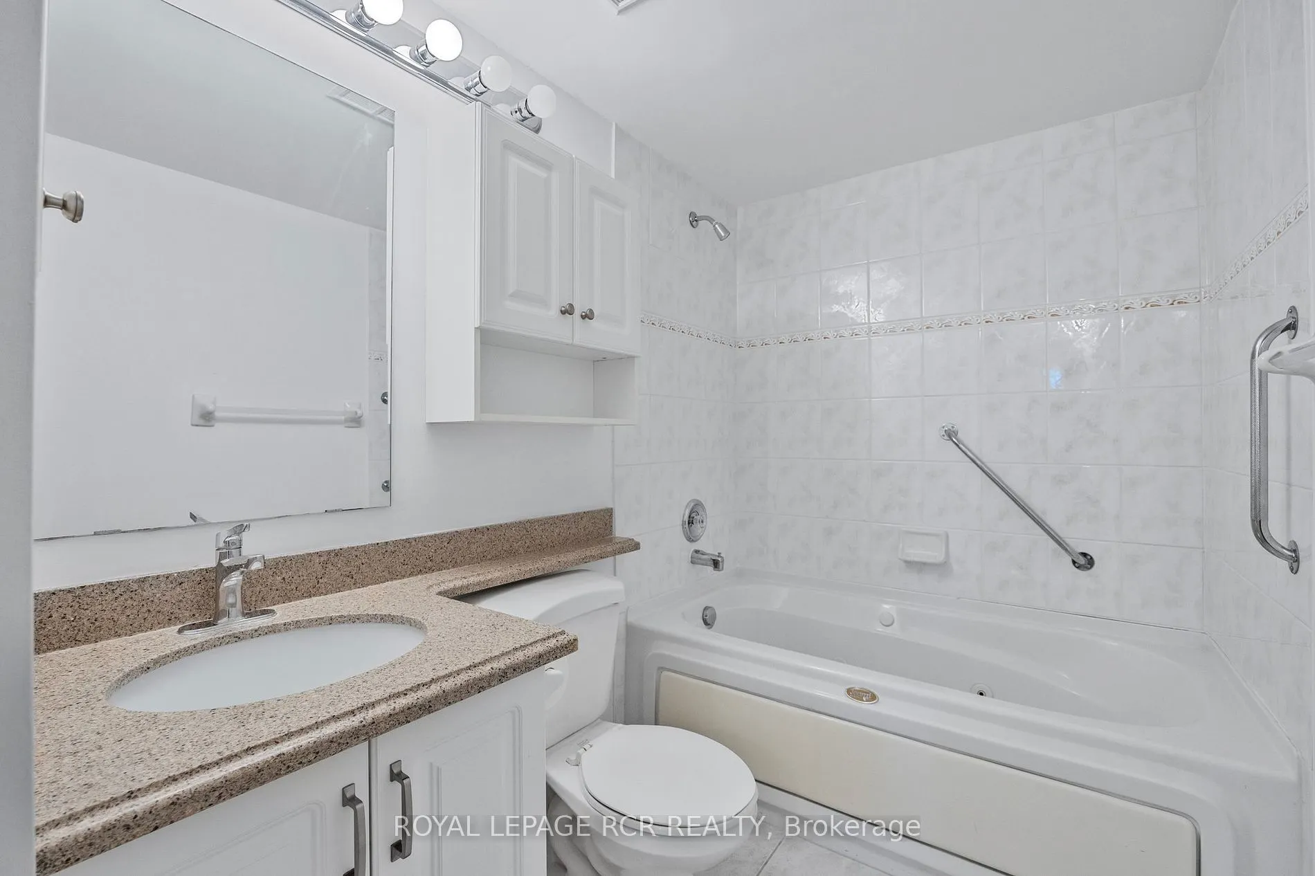 4 Briar Hill Heights, #205