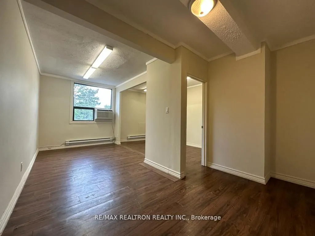 7711 Yonge Street, #201C