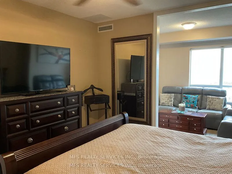 9235 Jane Street, #1601