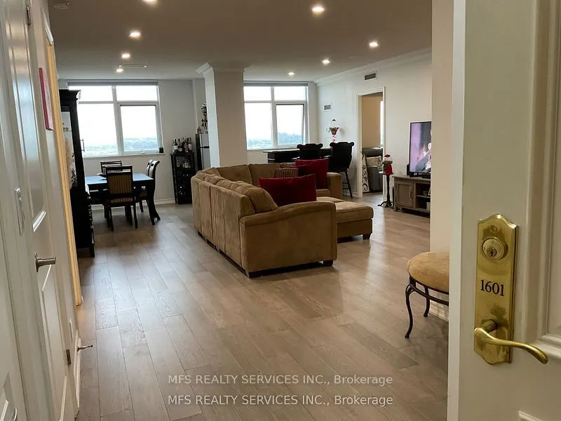 9235 Jane Street, #1601