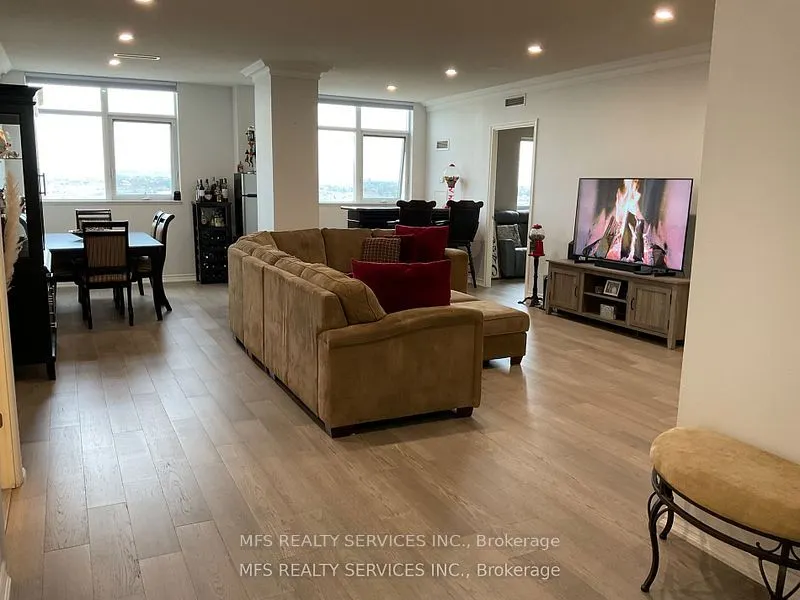 9235 Jane Street, #1601