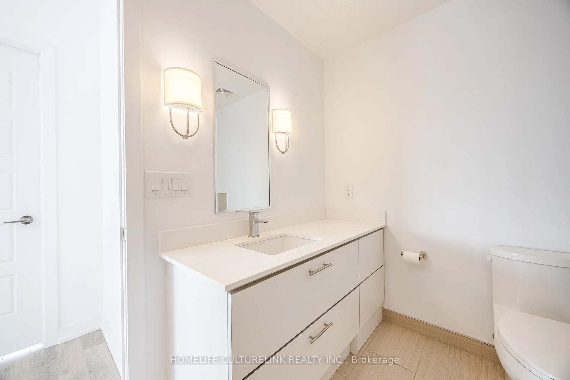261 Broward Way, #37
