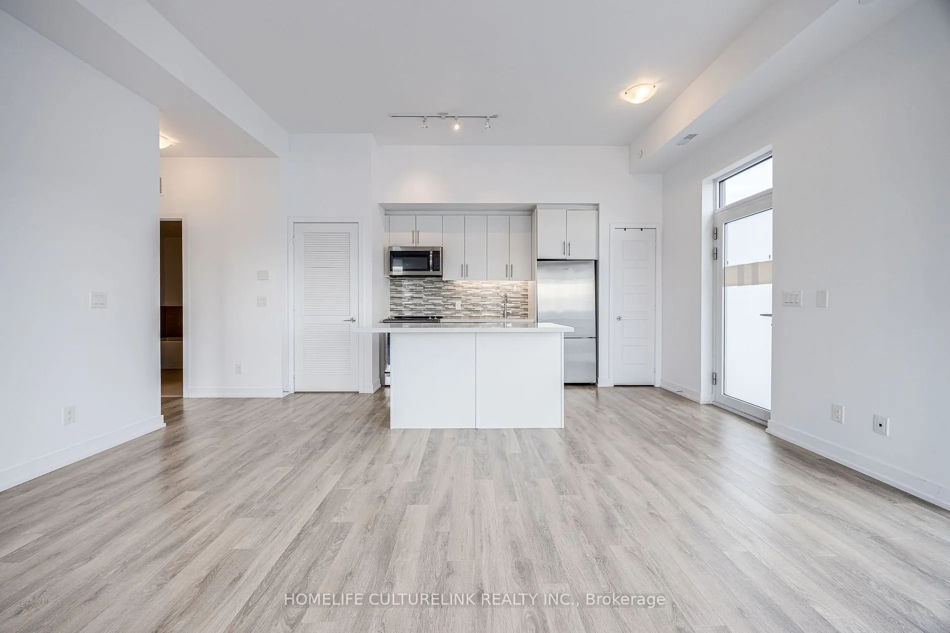 261 Broward Way, #37