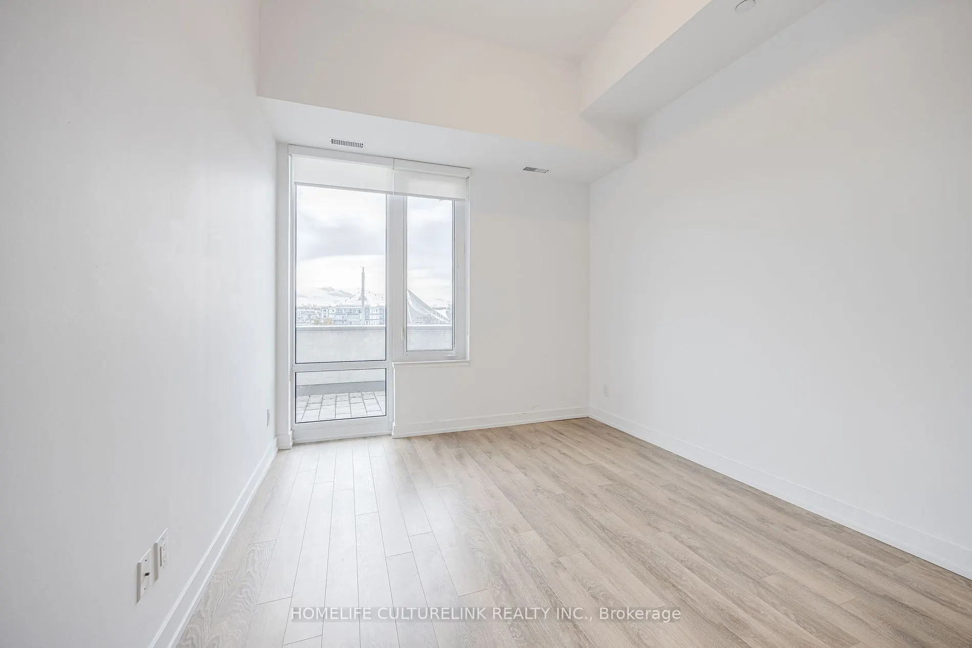 261 Broward Way, #37