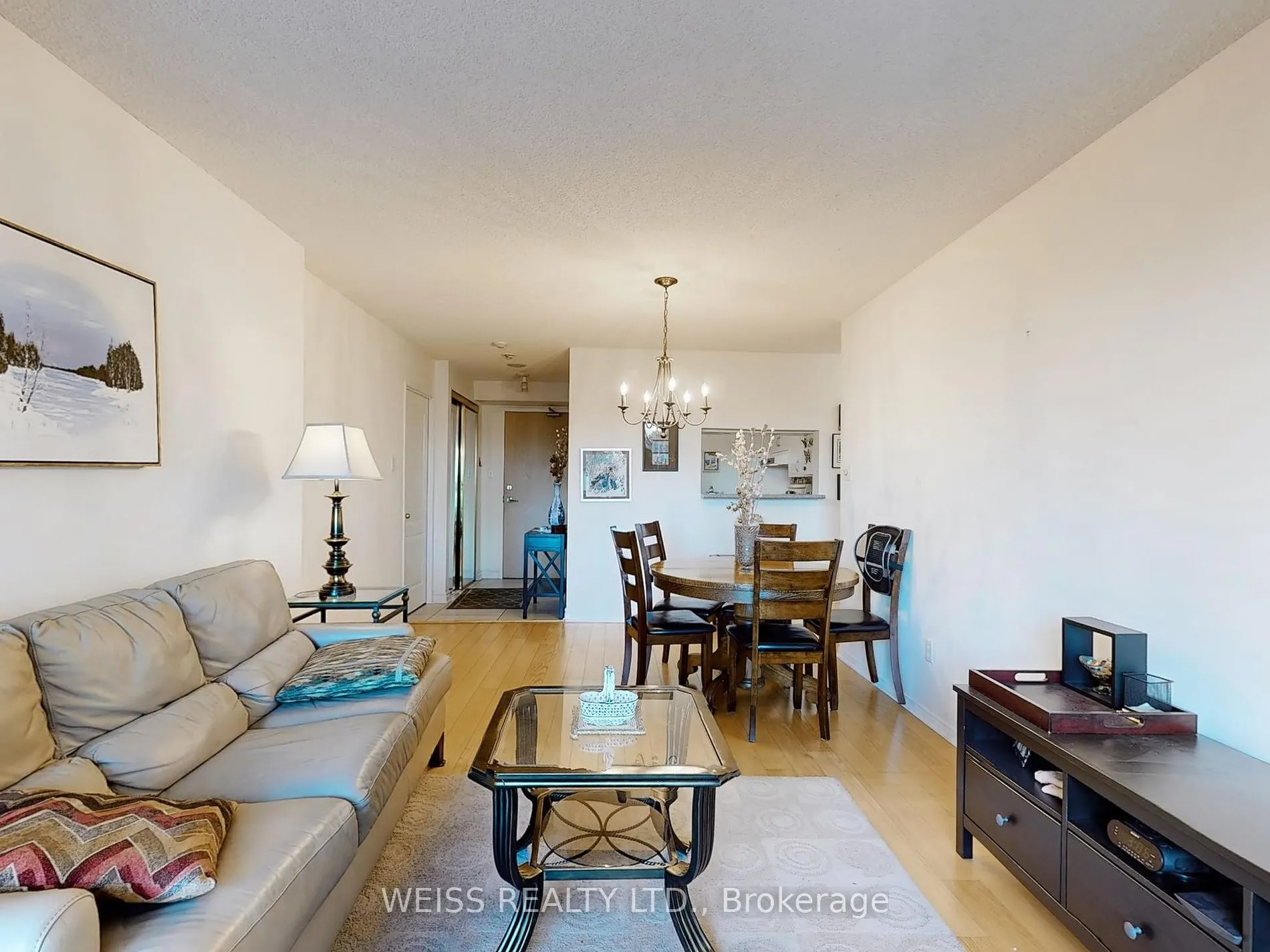11 Townsgate Dr, #401