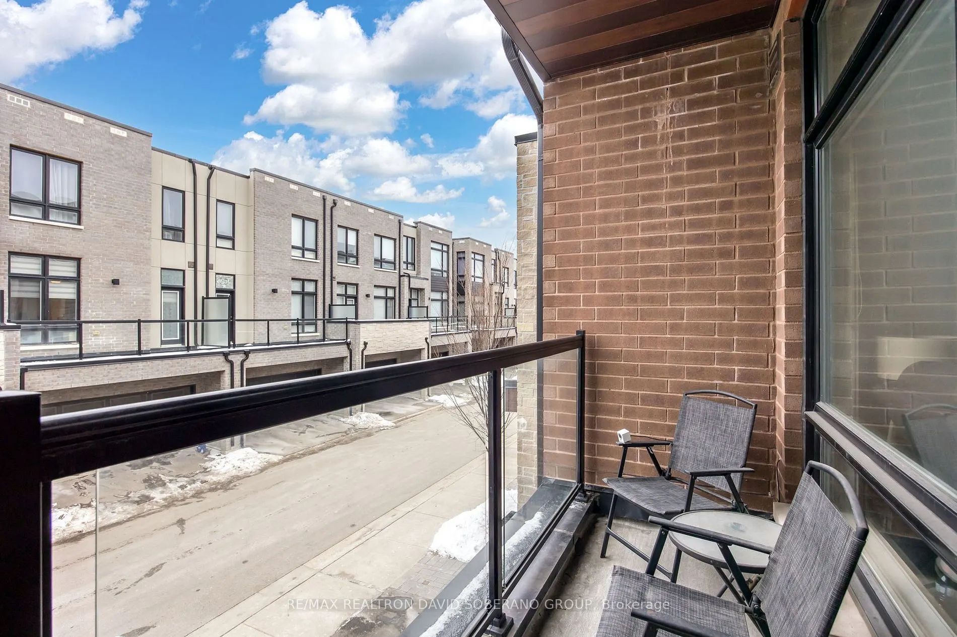37 Benoit St
