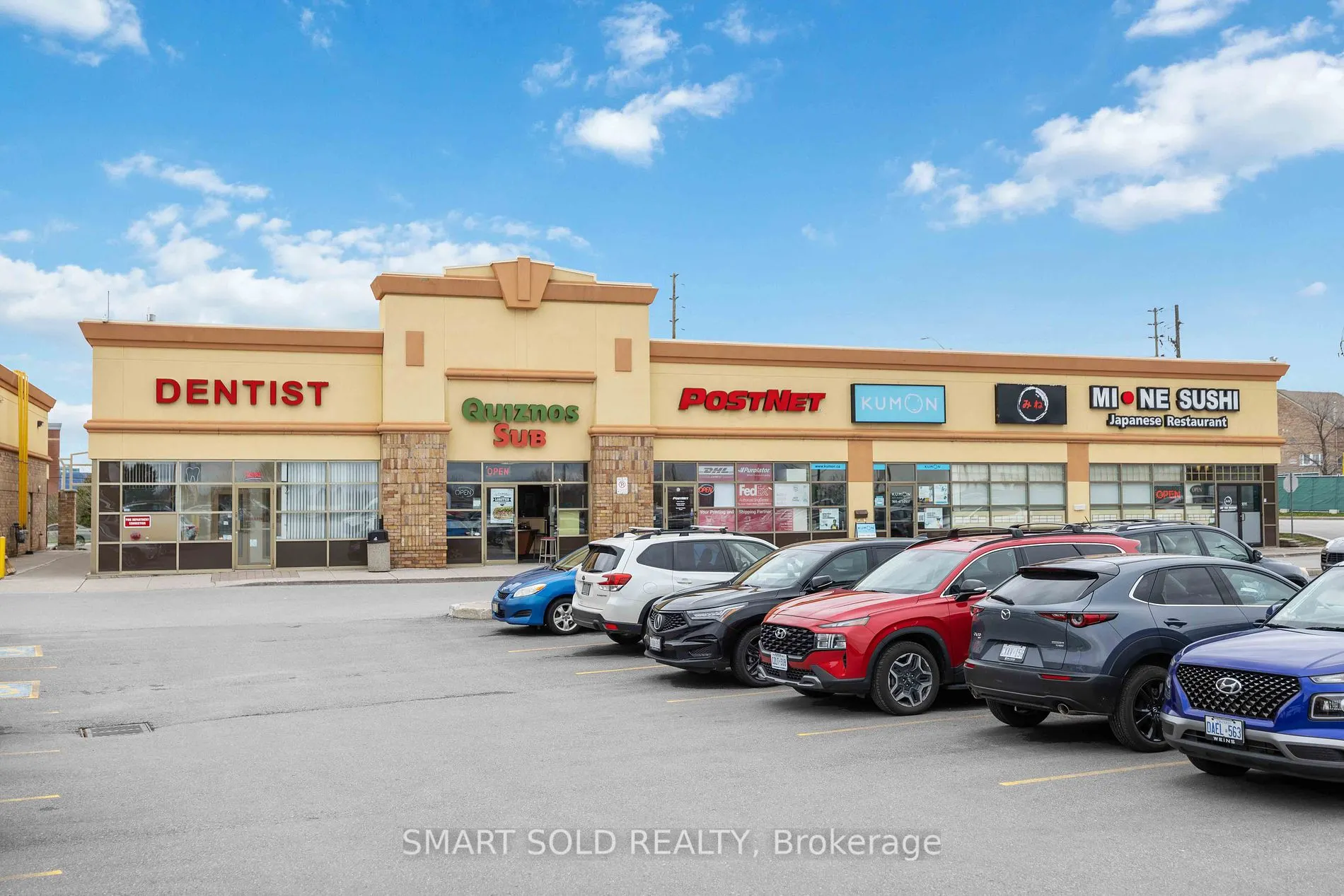 8787 Woodbine Ave, #239