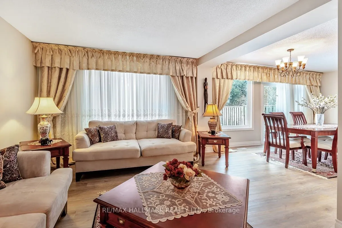 40 Lillooet Cres