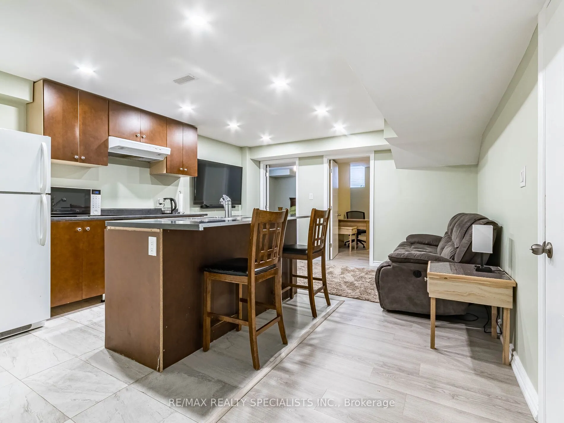 28 Pridham Pl