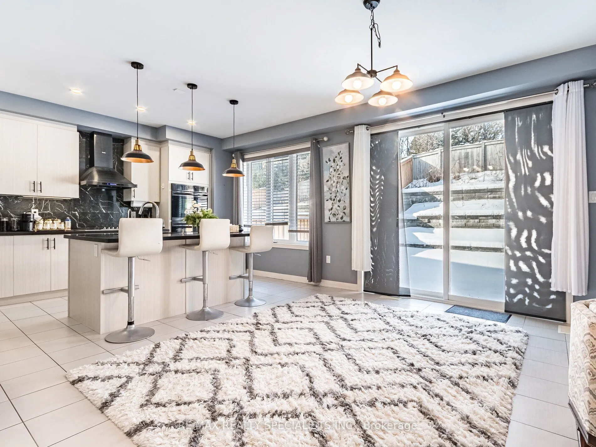 28 Pridham Pl