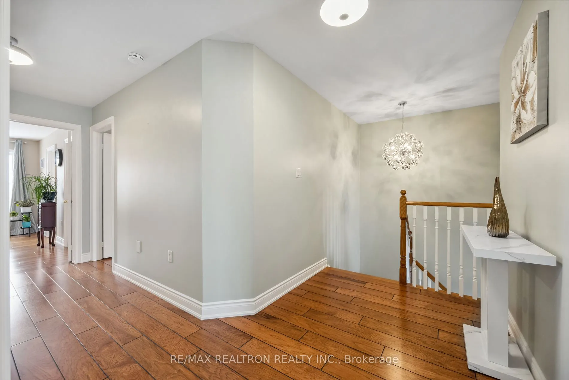 31 Weir St