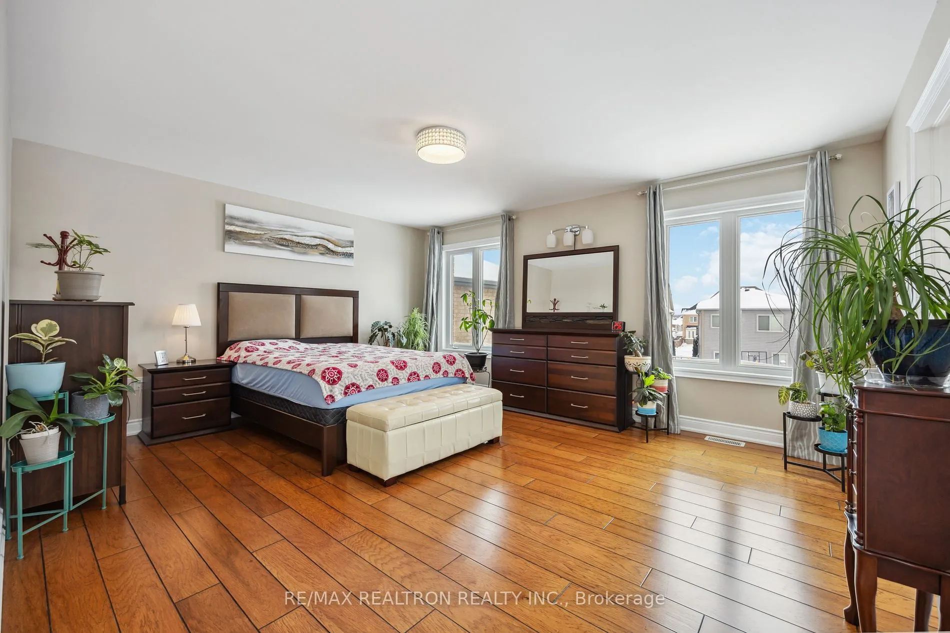 31 Weir St