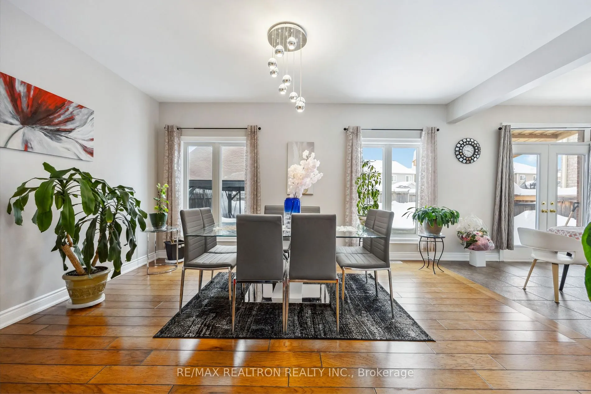 31 Weir St