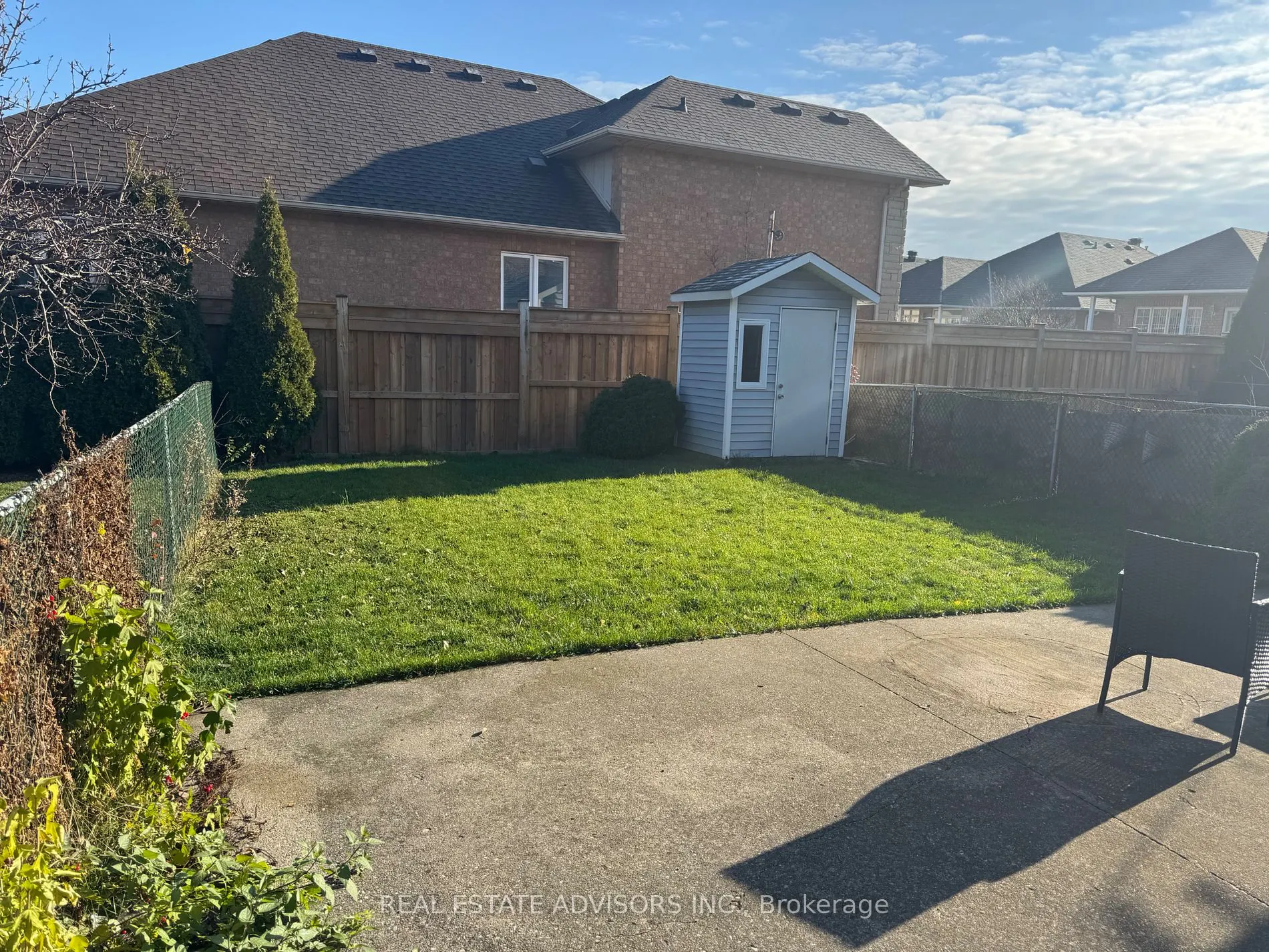 17 Agincourt Road