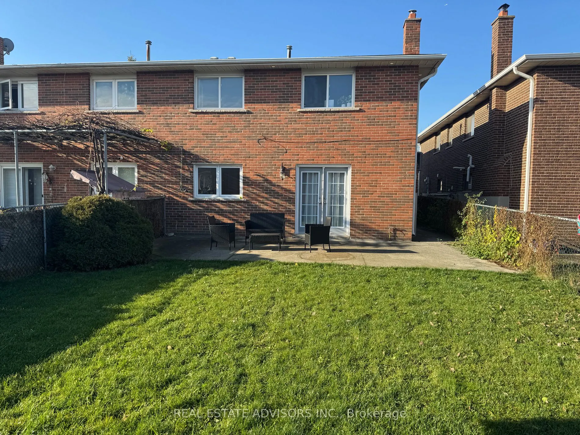 17 Agincourt Road