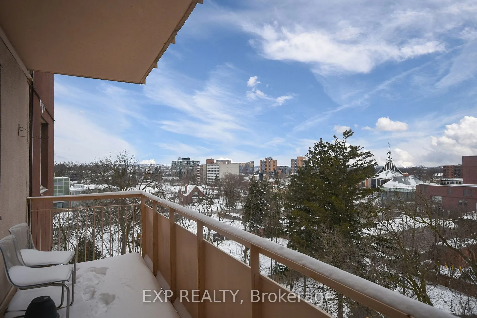 67 Richmond Street, #607