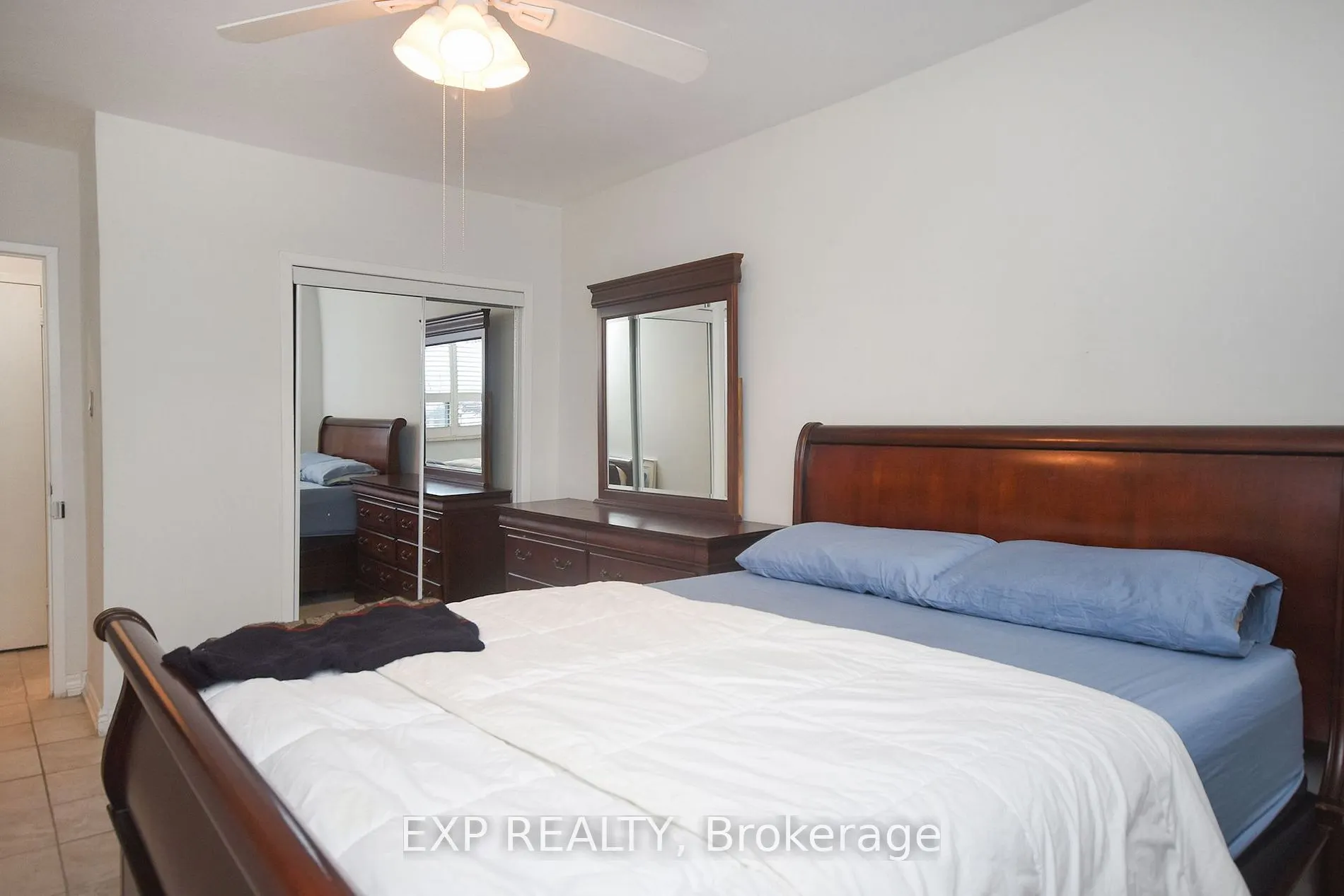 67 Richmond Street, #607