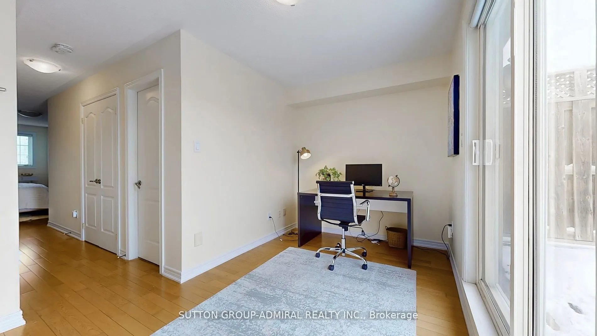 9241 Bathurst St, #5