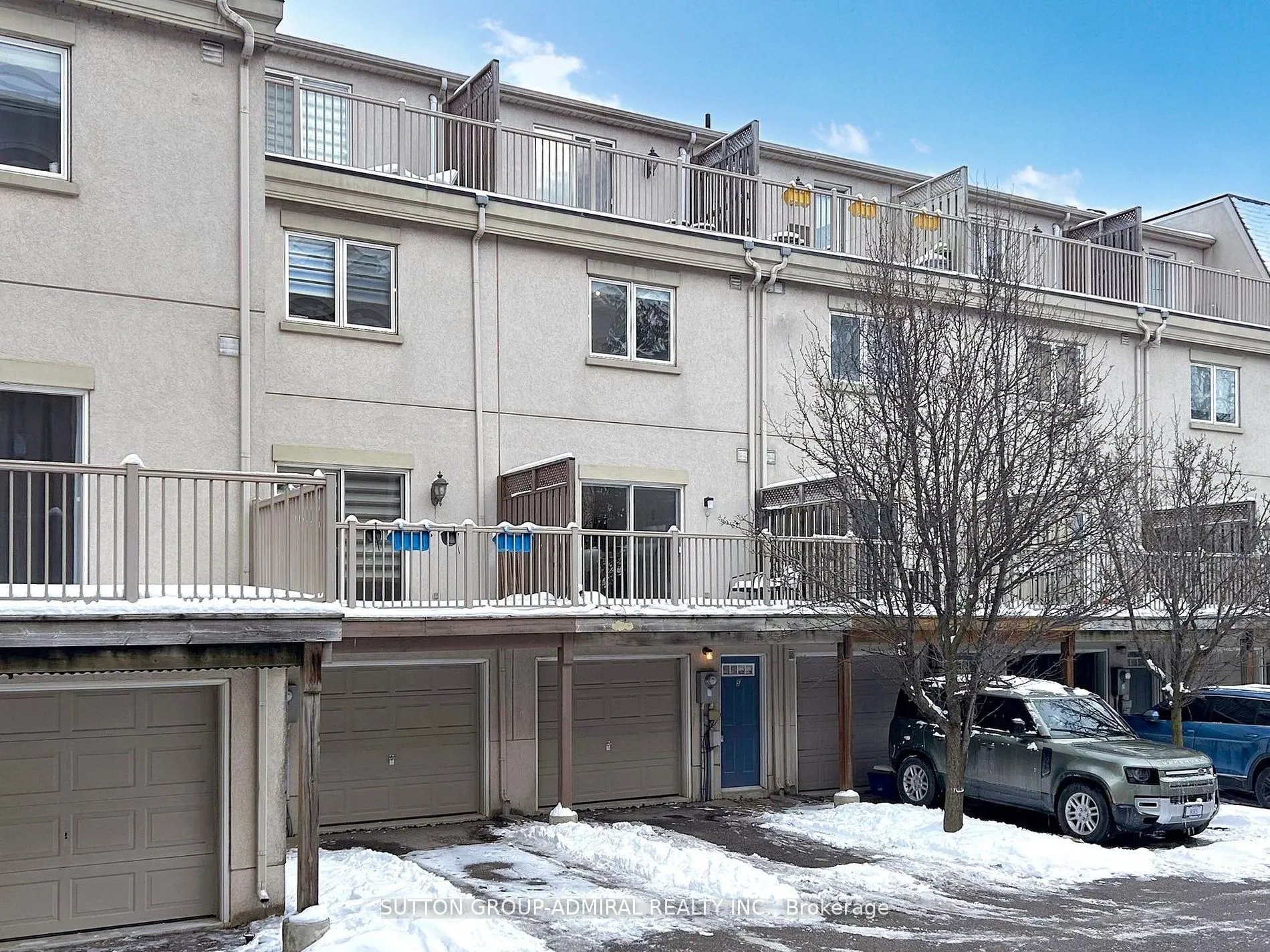 9241 Bathurst St, #5
