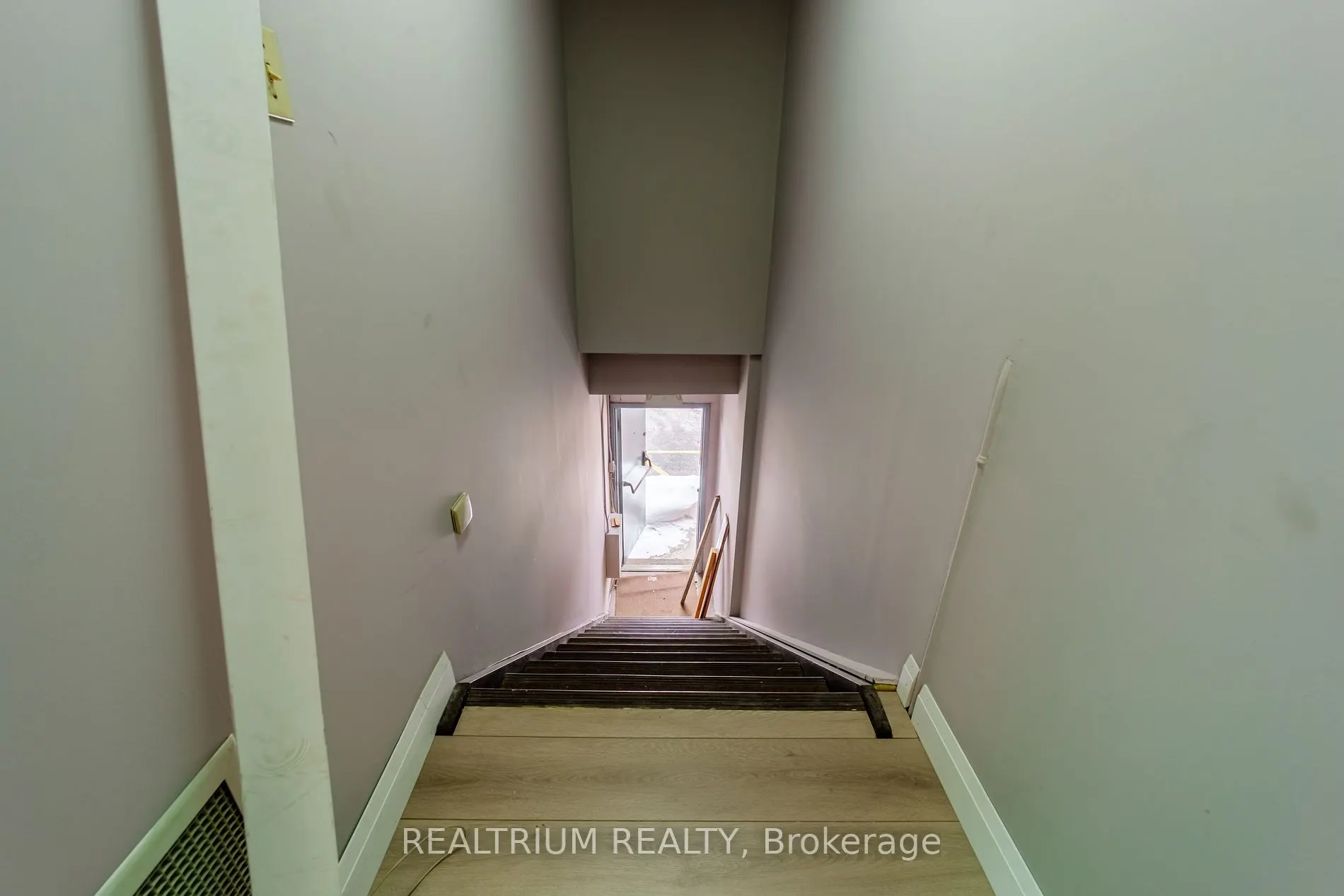 44 Bridge Street