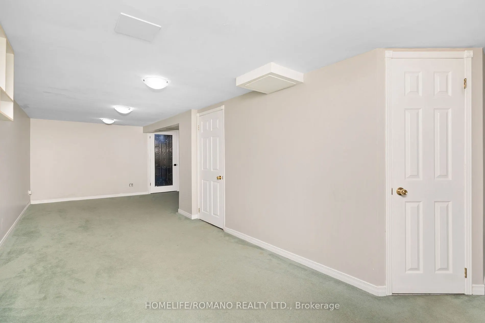 36 BROUGHAM Drive