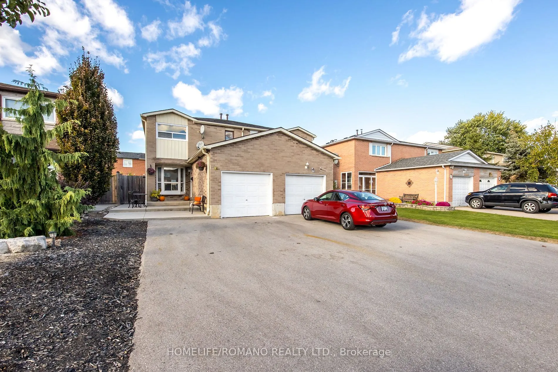 36 BROUGHAM Drive