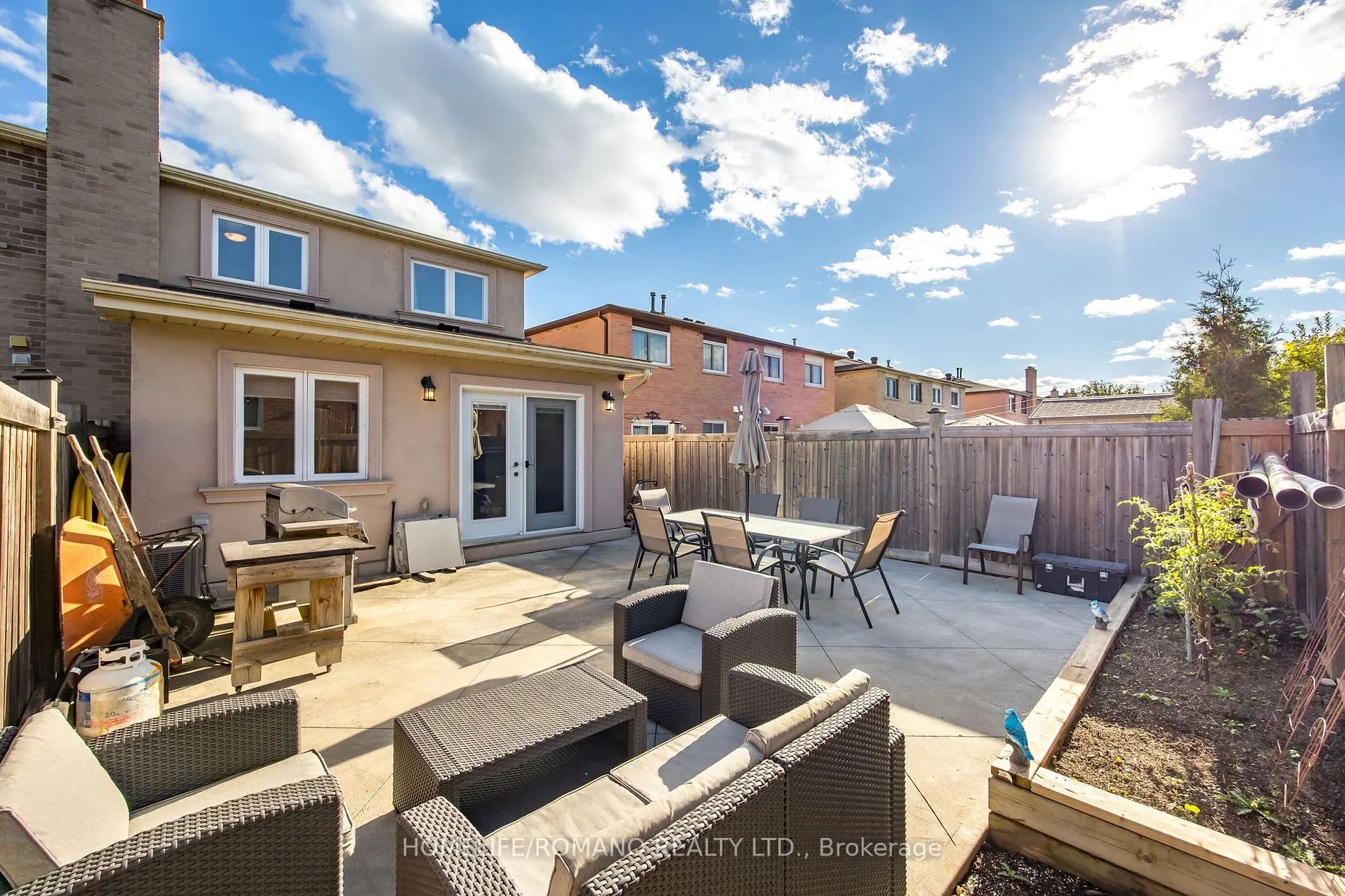 36 BROUGHAM Drive