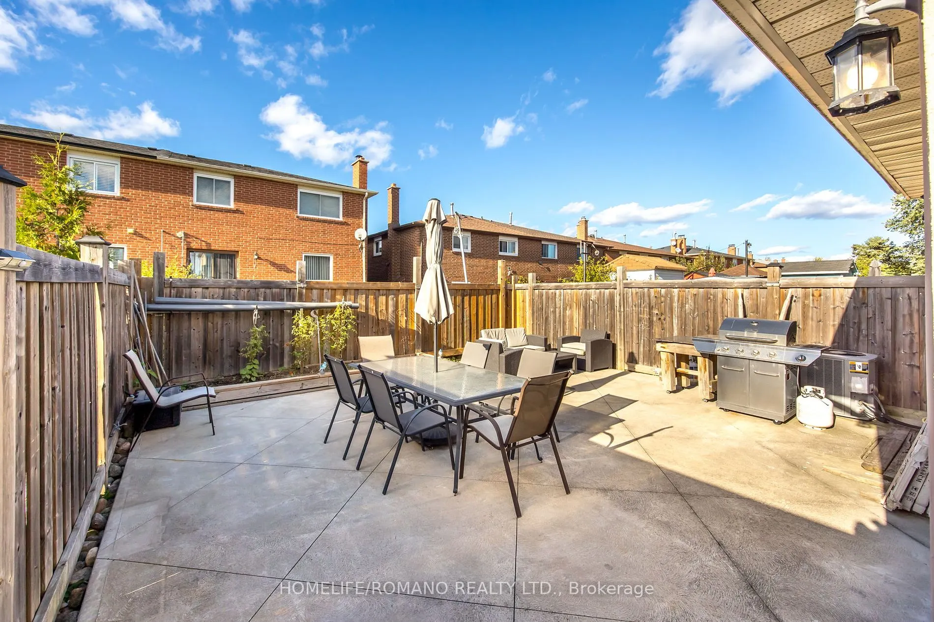 36 BROUGHAM Drive