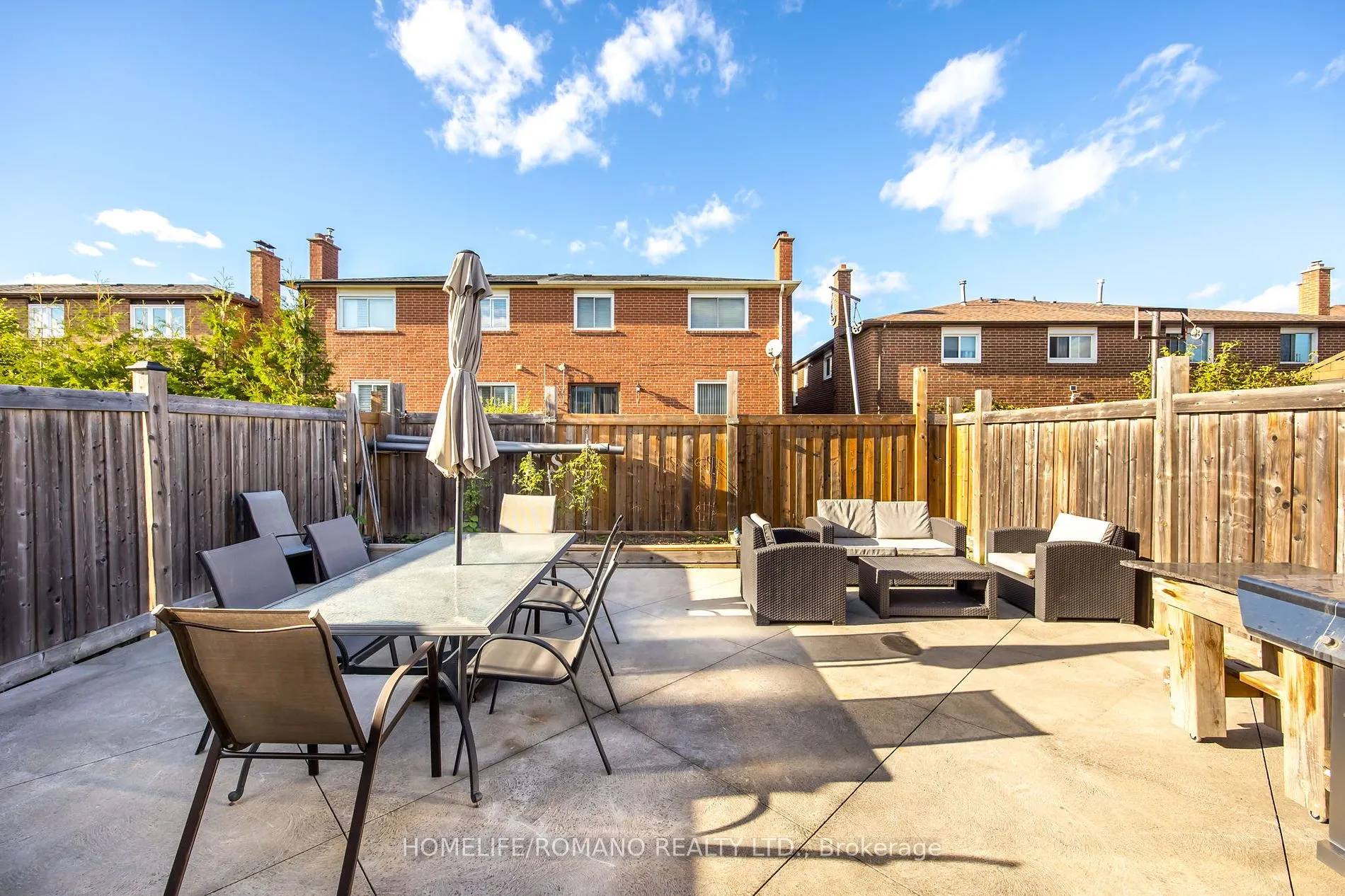 36 BROUGHAM Drive