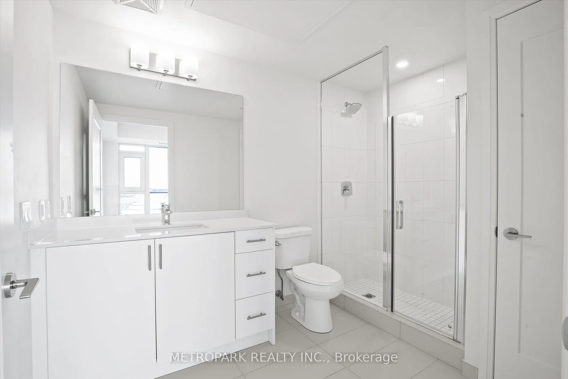 8960 Jane Street, #709
