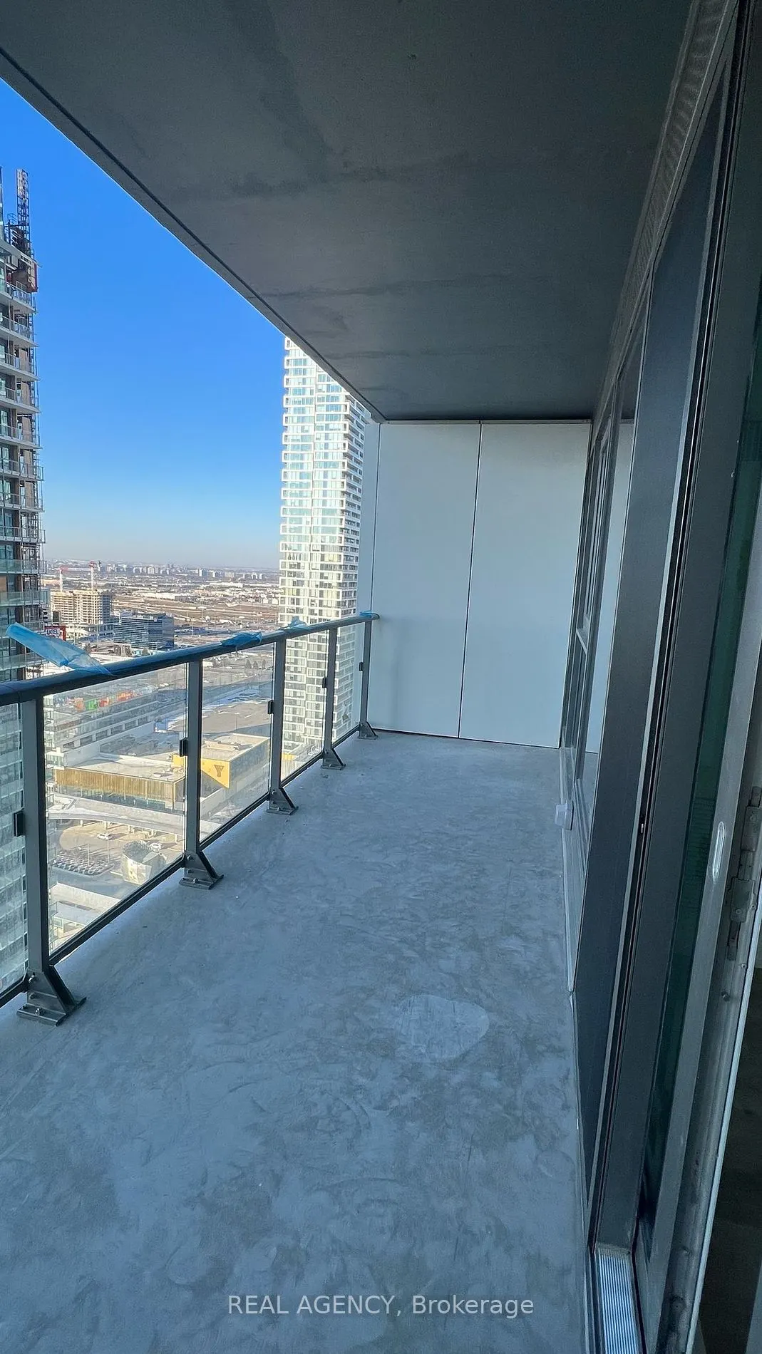 1000 Portage Parkway, #3008