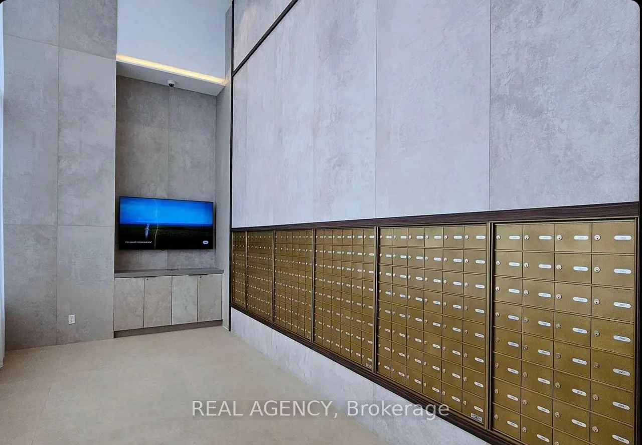 1000 Portage Parkway, #3008