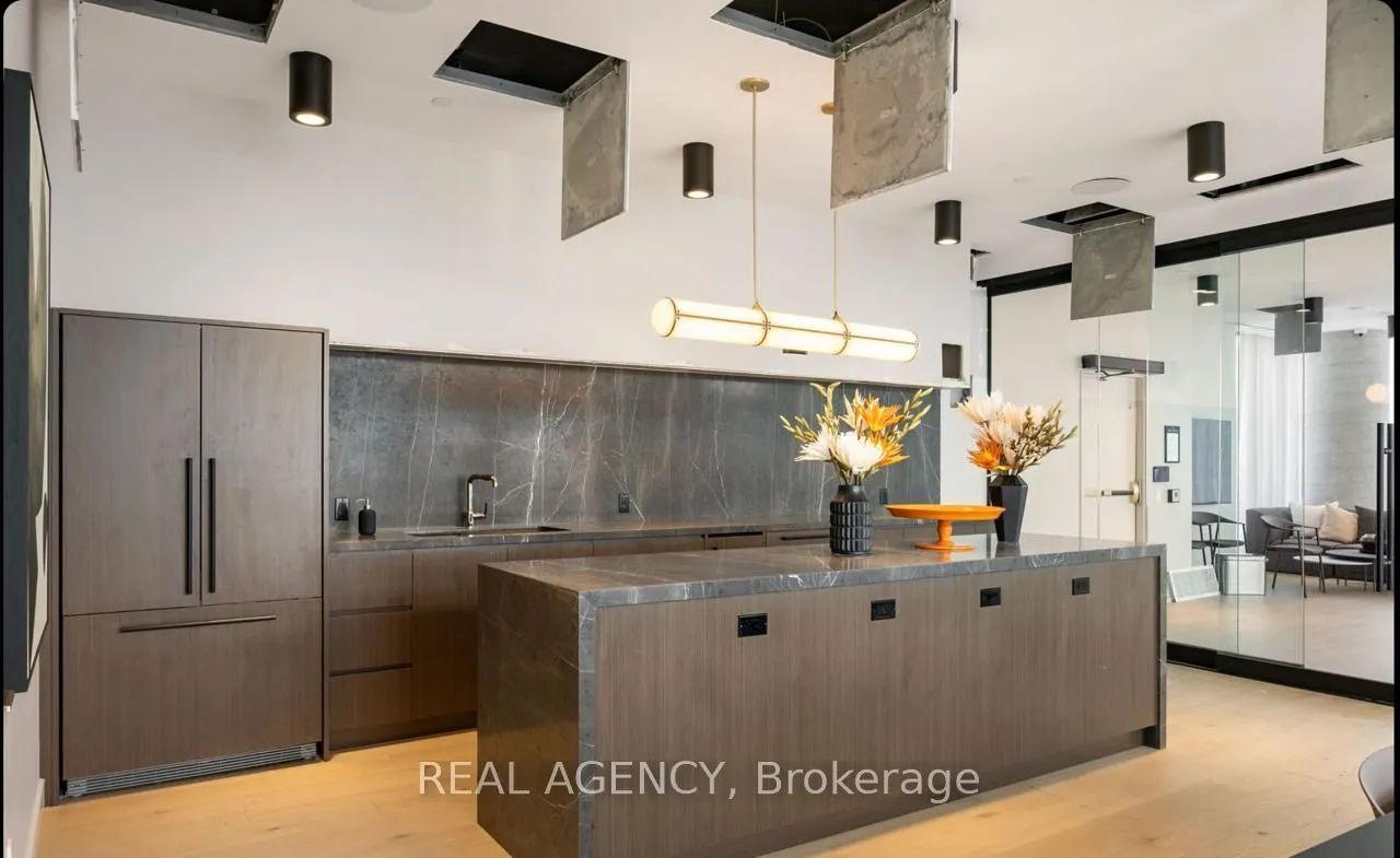 1000 Portage Parkway, #3008