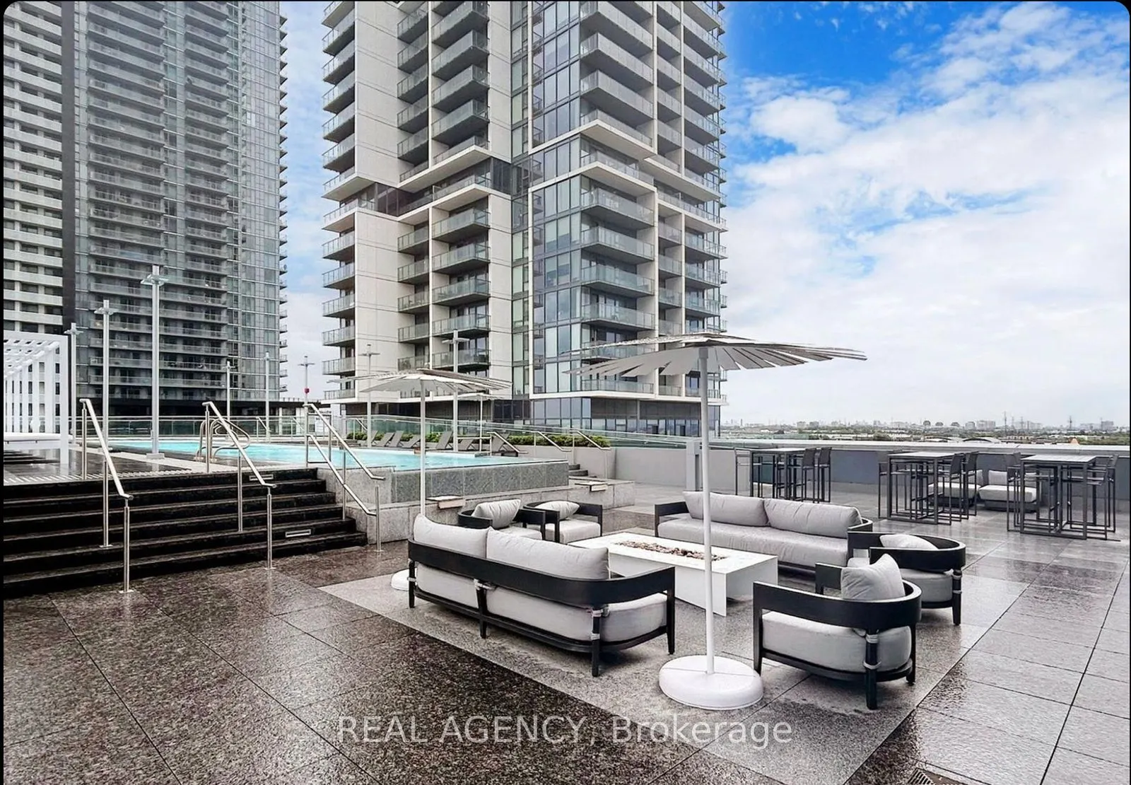 1000 Portage Parkway, #3008