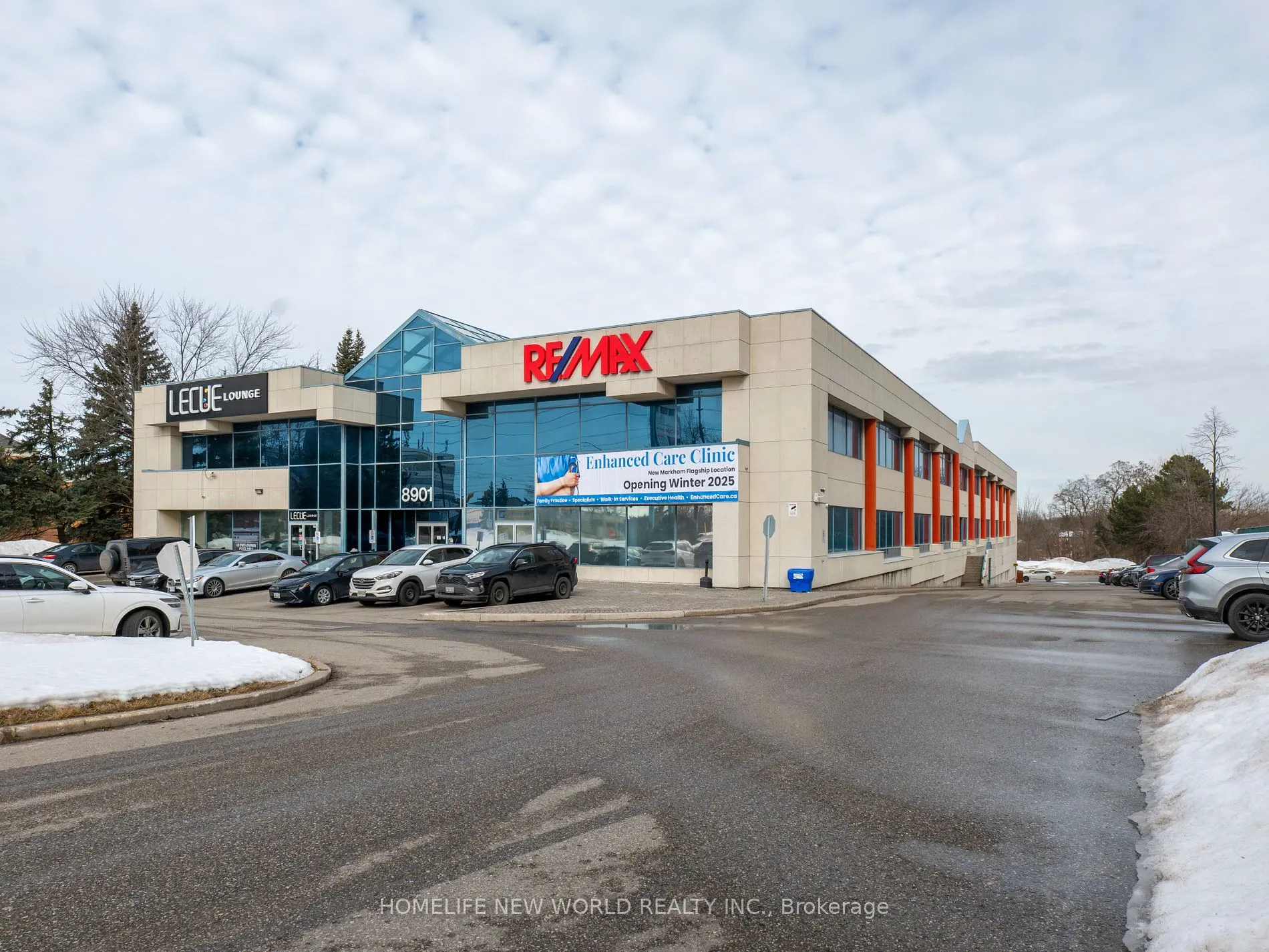 8901 Woodbine Avenue, #100
