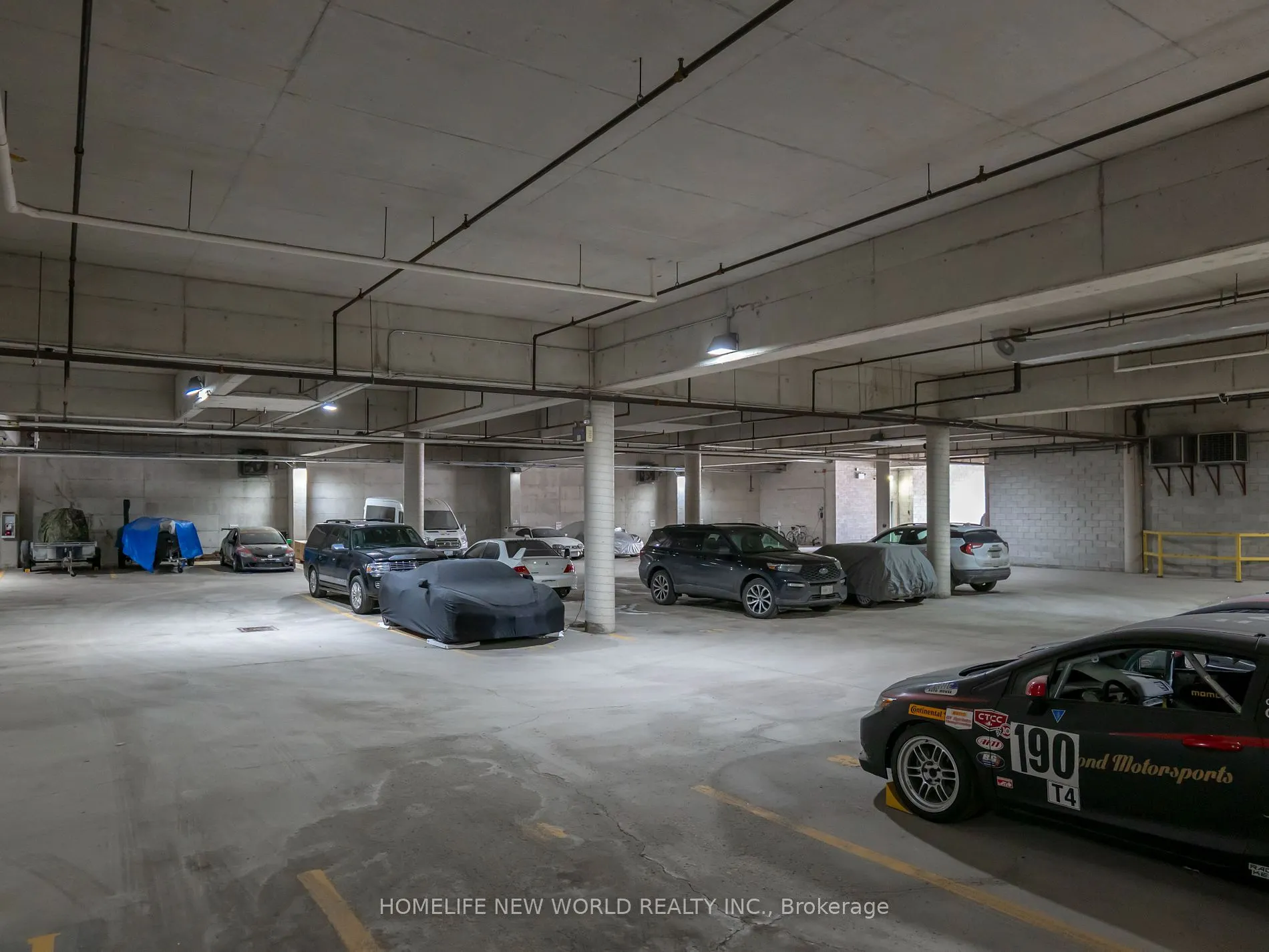 8901 Woodbine Avenue, #100